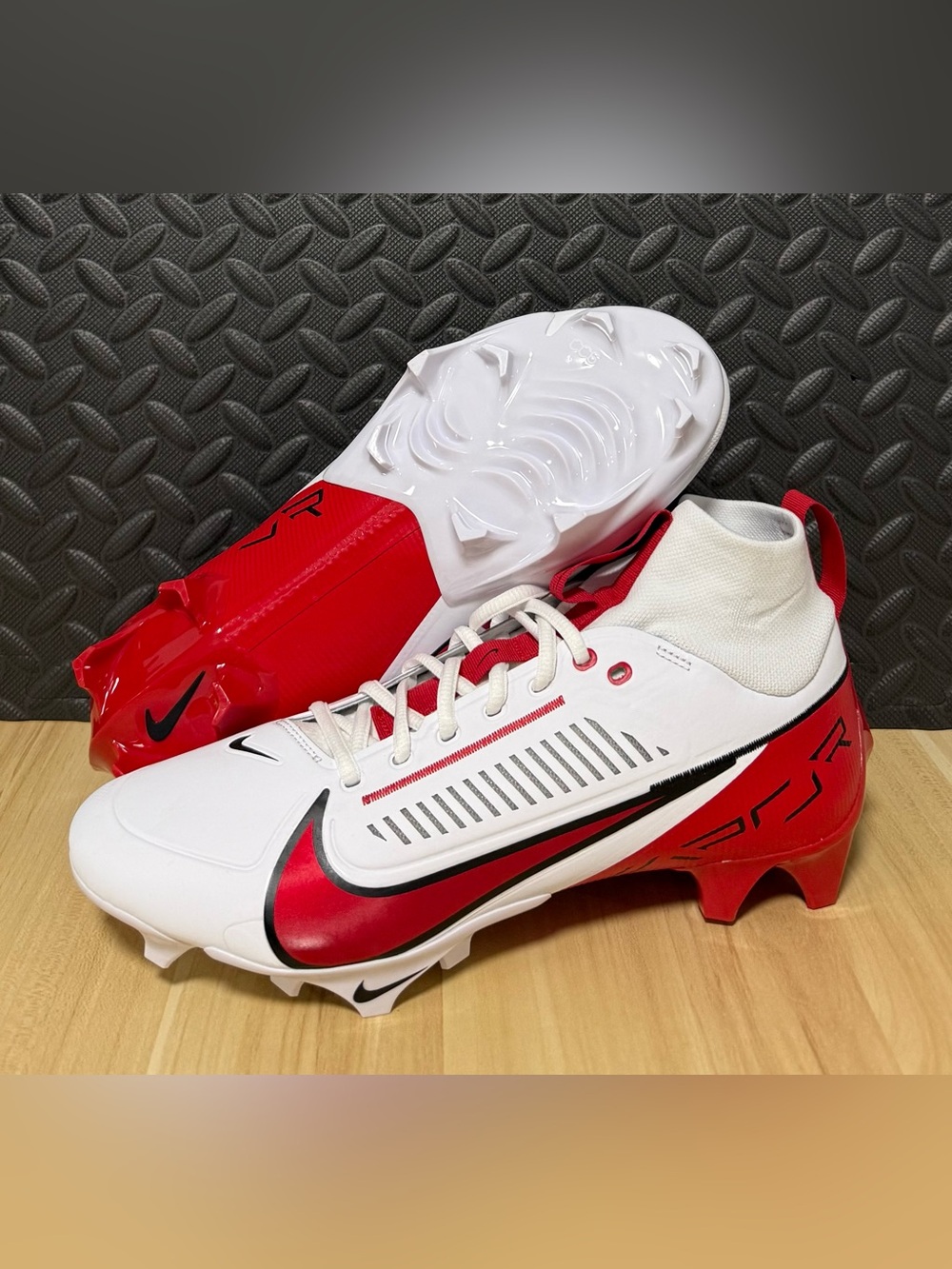 Nike Vapor Edge Pro 360 2 Football Cleats White Red FN7759-108 Mens Size 10.5